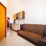 2 Bedroom Gorgeous In