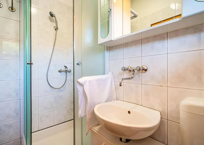 2 Bedroom Amazing In Apartamento