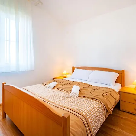 아파트 In With House Sea View