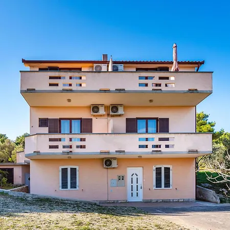 In With House Sea View *