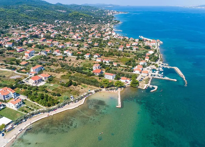 2 Bedroom Amazing In Neviđane